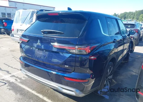 2025 Mitsubishi Outlander Se 2.5 2Wd z USA, uszkodzony, nr VIN JA4J3VA87SZ015679